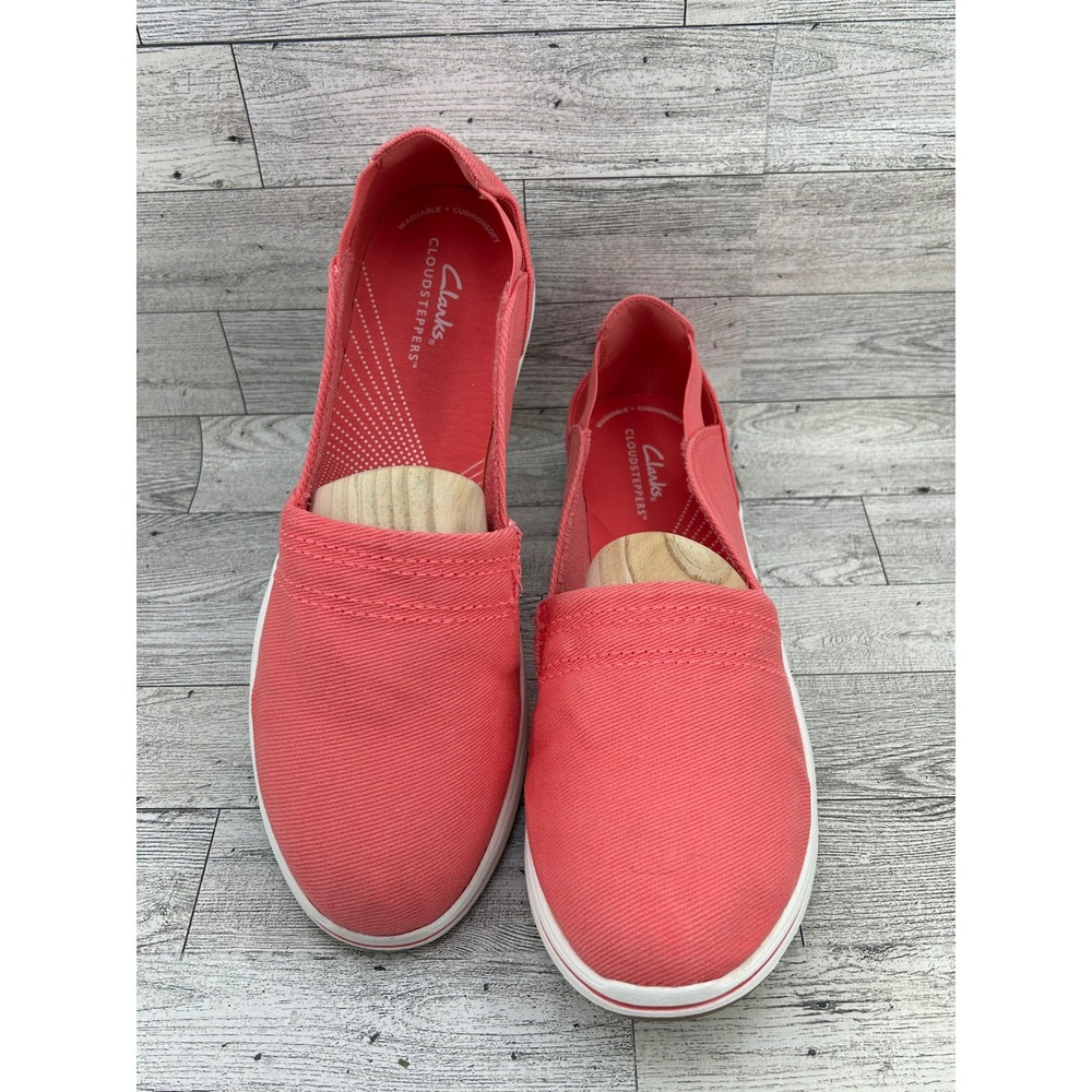 Clarks Cloudsteppers Women‎ Size 11M Coral Pink Slip On Sneakers 261647264085